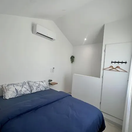 9 Ecluses Canal Du Midi-maison T3 Belle Vue Avec Piscine Holiday home *